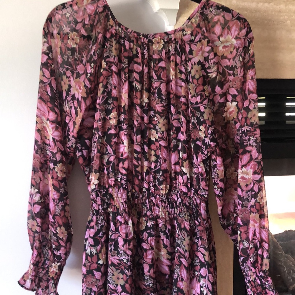 Spring and summer floral dress long sleeves